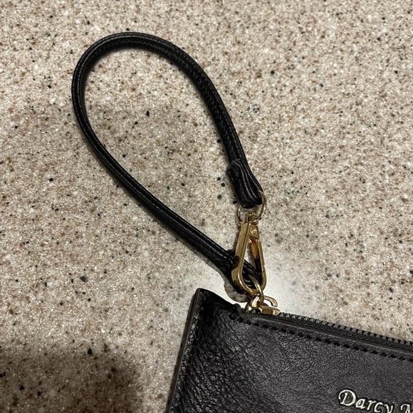 NWOT Darcy Marks London Black Leather Wristlet - Picture 2 of 10